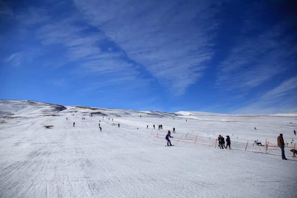 Чиндирчеро в дагестане. Чиндер черо. Чиндер черо. Чиндирчеро горнолыжный курорт. Чиндирчеро.