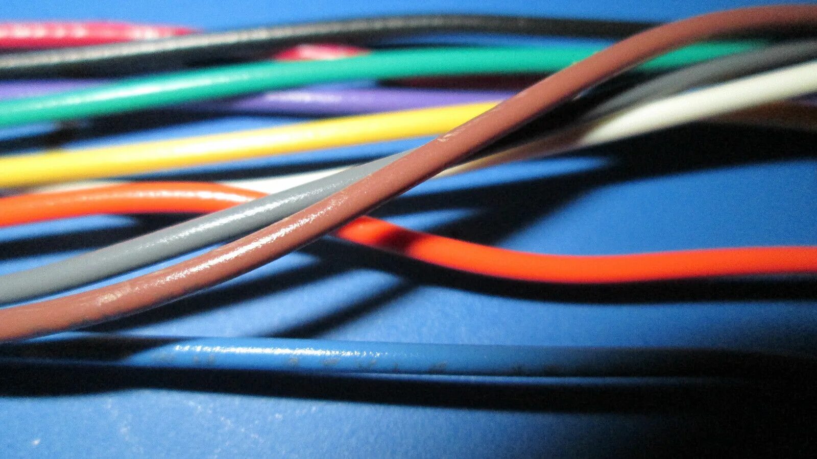 Wire up. 18awg ul1007 pvc wire. провод 24 gauge. 10 awg stranded wire. awm 1007 22awg vw-1 300v.