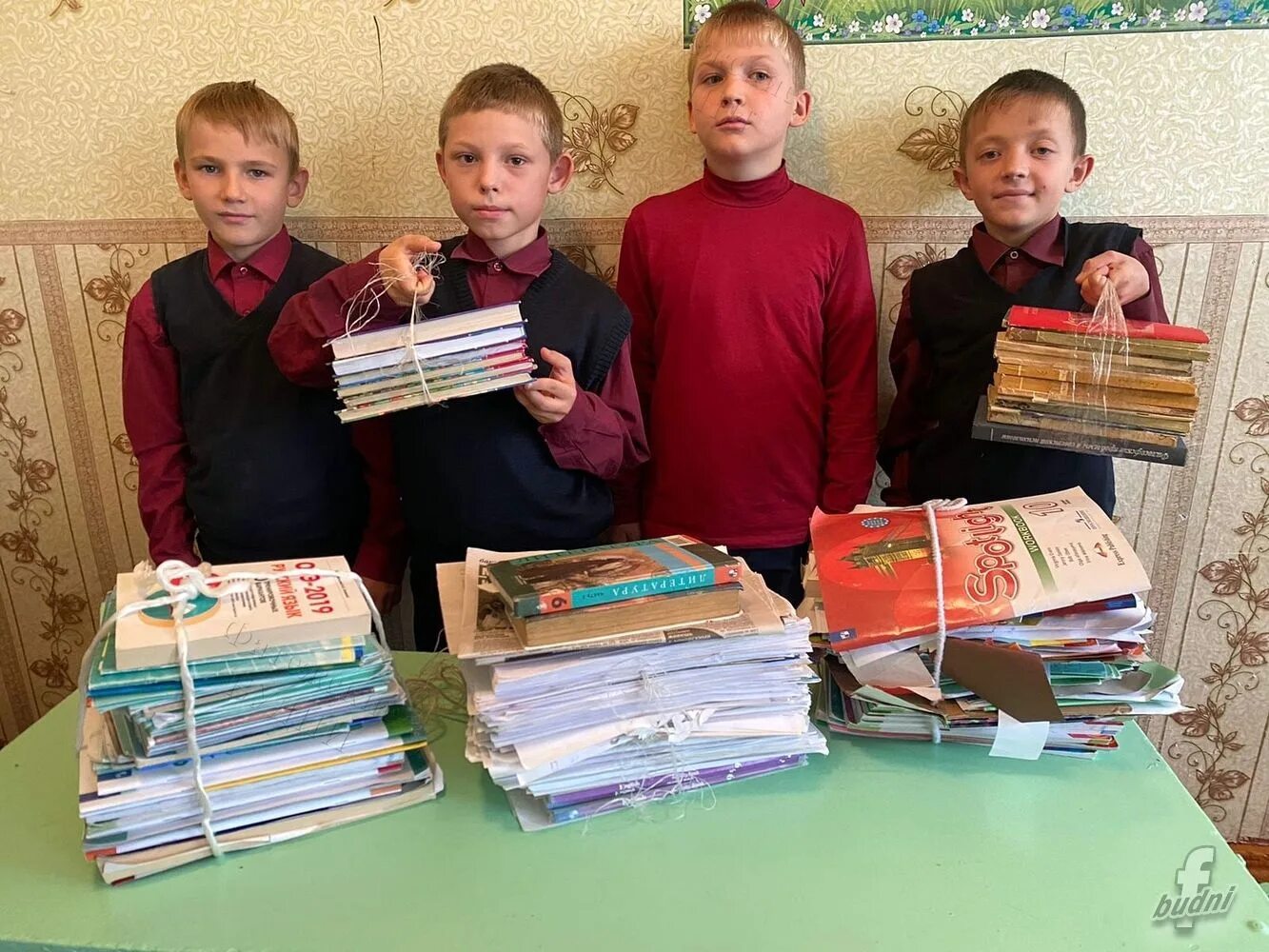 Бумажный мусор. Сборка макулатуры. Шыгырданская сош 2021год 1а класс. Вторая жизнь вторсырья. Школьники собрали 720 кг макулатуры.