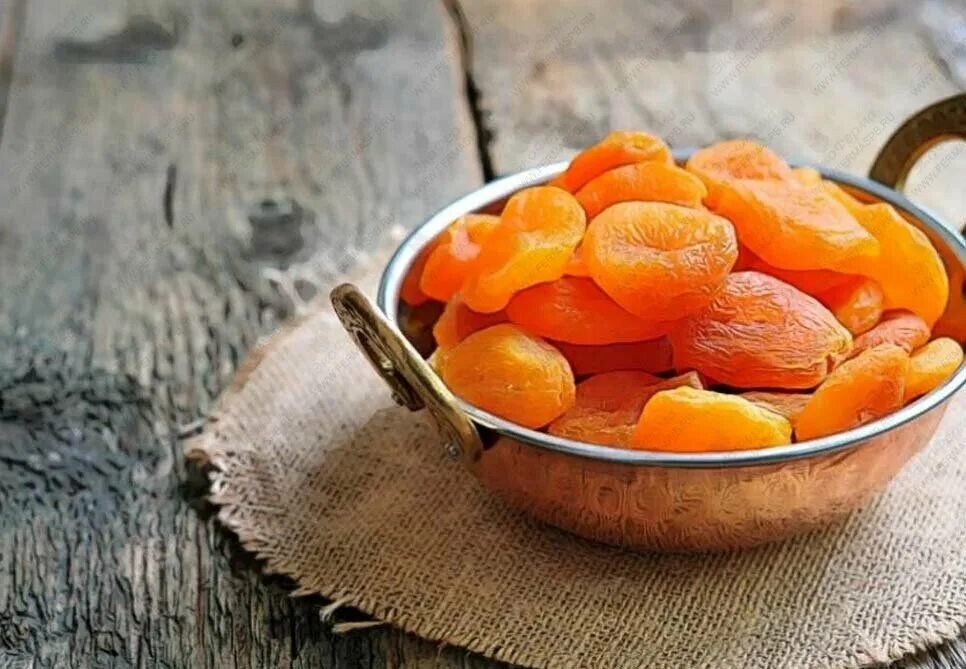 курага джамбо. абрикос сушеный урюк таджикистана. абрикос исфарак. курага королевская таджикистан. сухофрукты курага.
