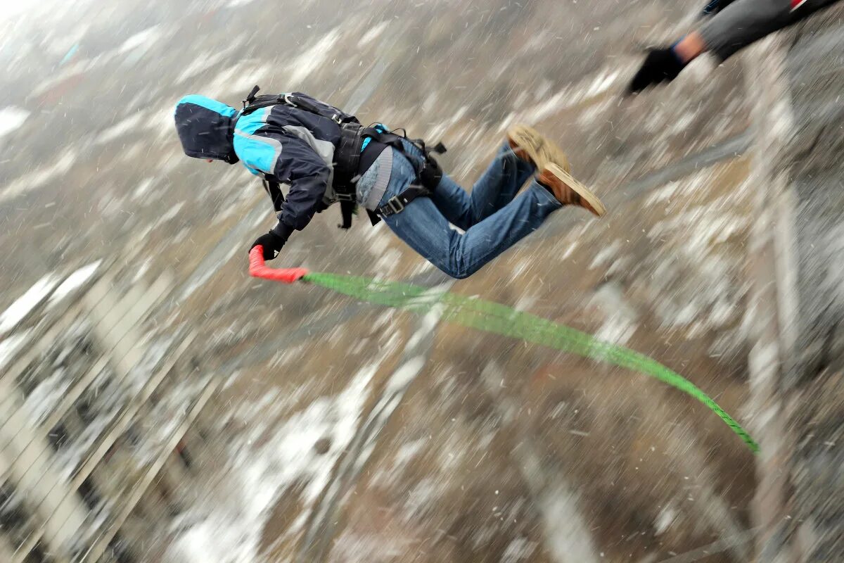 экстрим обучение. артем громов скайдавинг. проксимити бейсджампинг. экстрим обучение. необычные экстремальные развлечения.