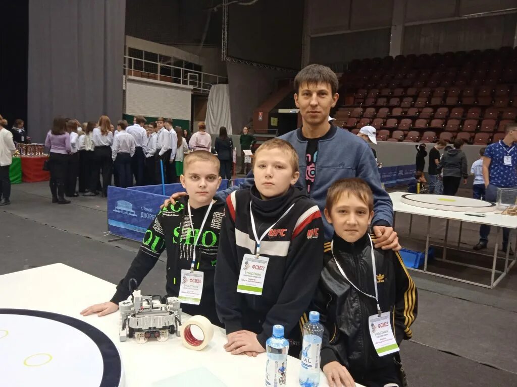 робототехника фмл 239. соревнования по робототехнике 2022 казахстан. экстремальная робототехника. кубок губернатора по робототехнике 2023 спб. робототехника 2022.