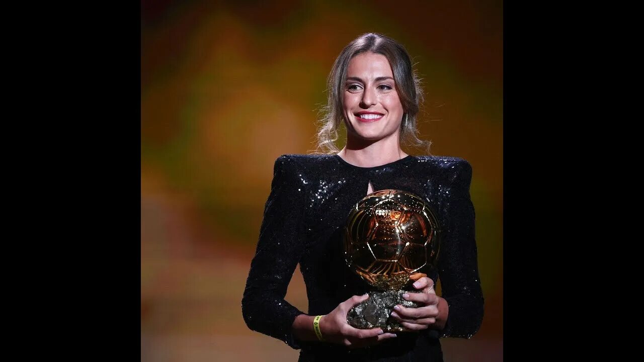 Ballon d'or 2014. Женский золотой мяч обладатели. Золотой мяч женский футбол. Женский золотой мяч обладатели. Алексия путельяс золотой мяч.