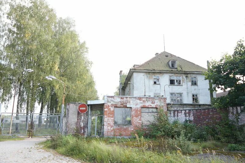 Корнево курская область. Корнево калининград. Мамоново корнево. Мемориальный комплекс корнево калининградская область. Поселок коренево курская область.