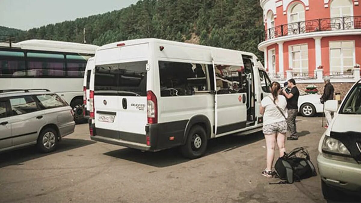 Маршрутка иркутск листвянка центральный рынок. Маршрутка иркутск листвянка. маршрутка до листвянки. листвянка маршрутка. автобус от иркутска до листвянки.