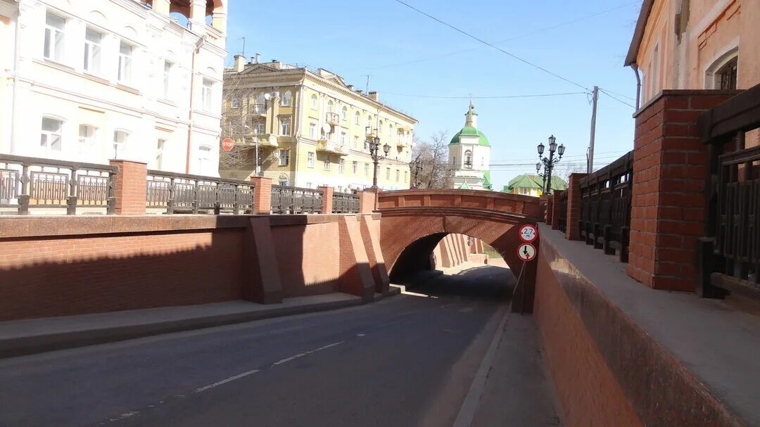 Каменный мост кбр. Каменный мост в воронеже. Каменный мост воронеж 1826. Каменный мост в воронеже. Каменный мост воронеж дождь.