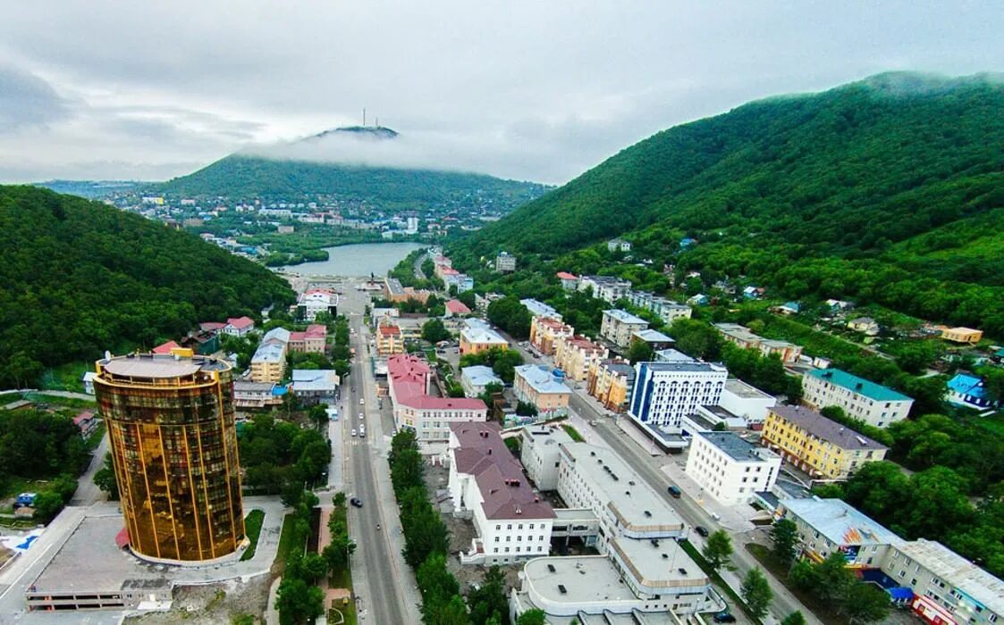 Население петропавловска. Петропавловск-Камчатский центр города. Камчатка Петропавловск-Камчатский. Петропавловск-Камчатский исторический центр. Петропавловск-Камчатский Центральная площадь.