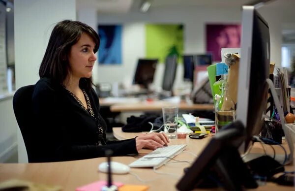Personal assistant computer