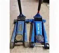 Домкрат подкатной king tony 9tyt132-03a-b. Подкатной домкрат king tony 3 т. 9tyt133-03a-b. King tony 3 т. Подкатной низкопрофильный домкрат king tony 3 т 9tyt133-03a-b.