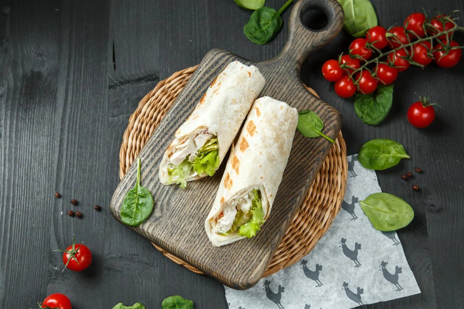 Фреш ревда. Фреш ролл макдональдс. фреш ролл с курицей. фреш ролл говяжий.