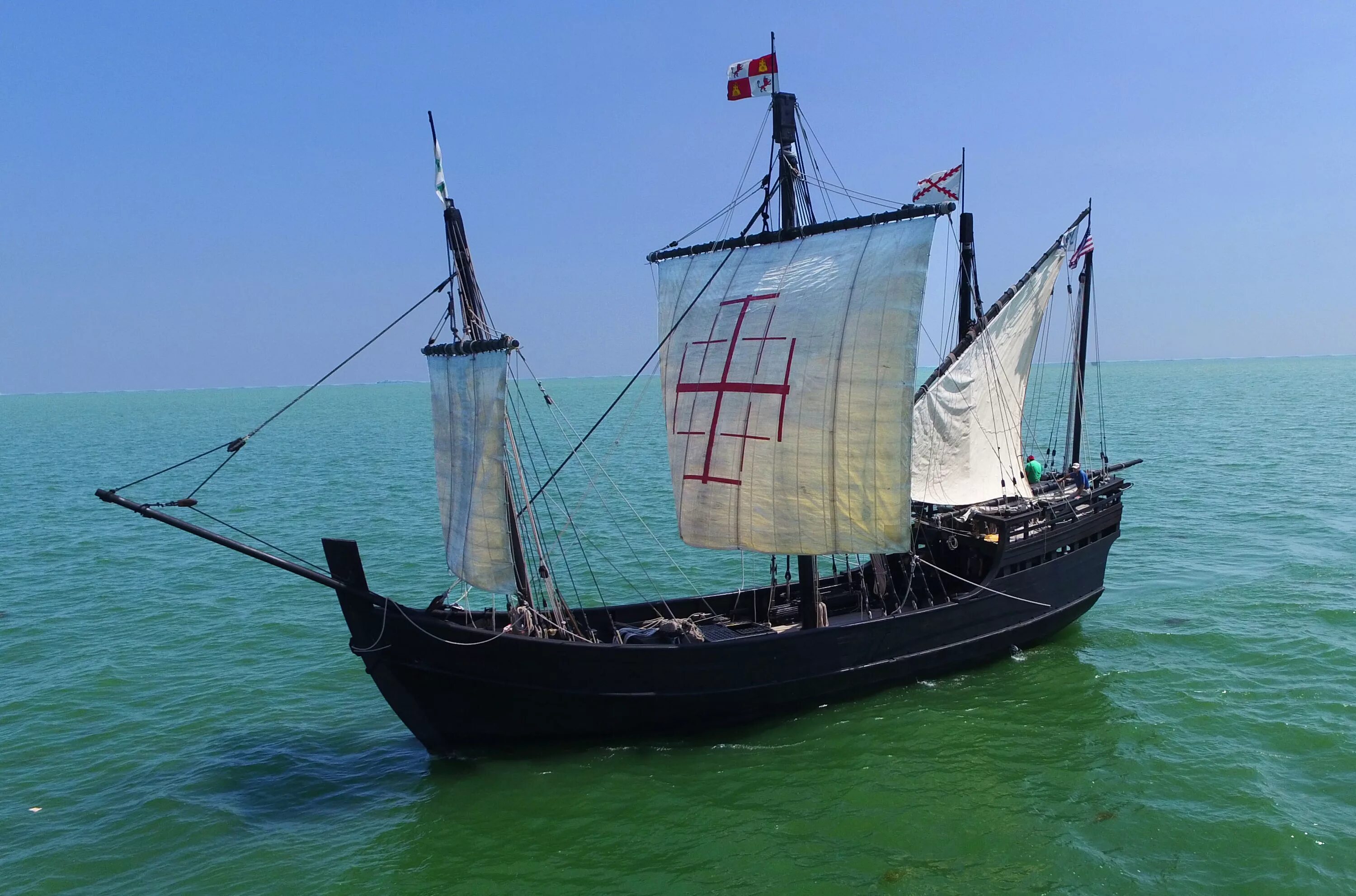 Парусное судно 4 букв сканворд. Columbus ships. Columbus (CG-12). Santa Maria historic Sail ship. Легкое Морское парусное судно на букву б 10 букв.