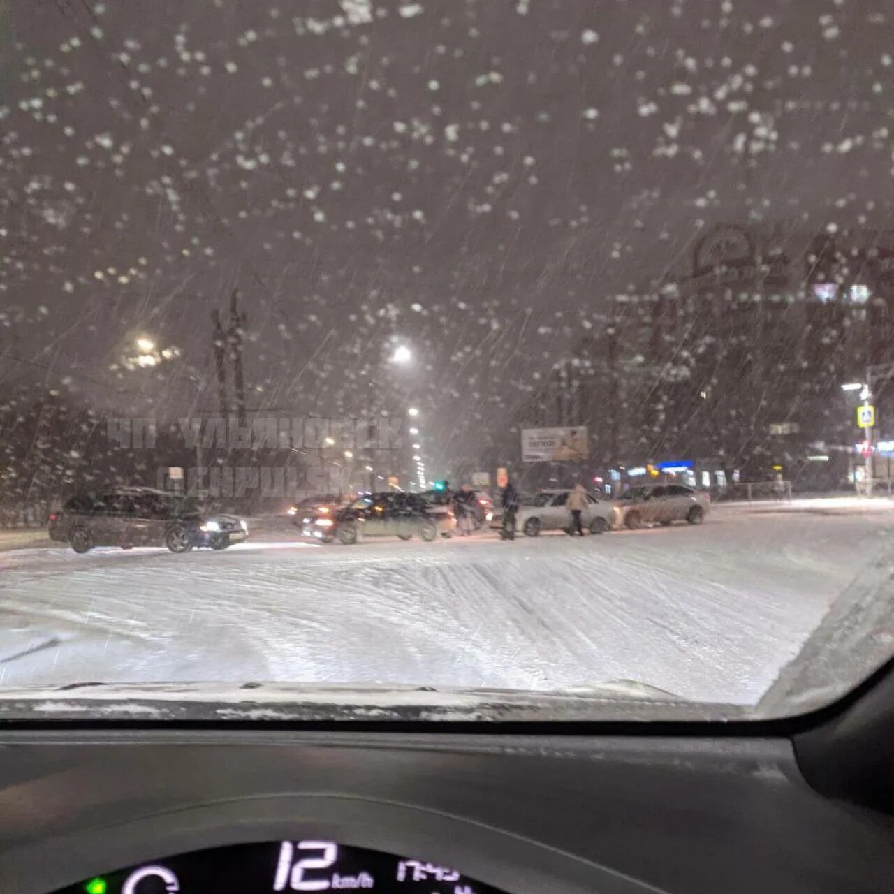 Ульяновск снегопад отмена занятий. Снегопад ульяновск. ульяновск снег сейчас. ульяновск 3 мая снег.