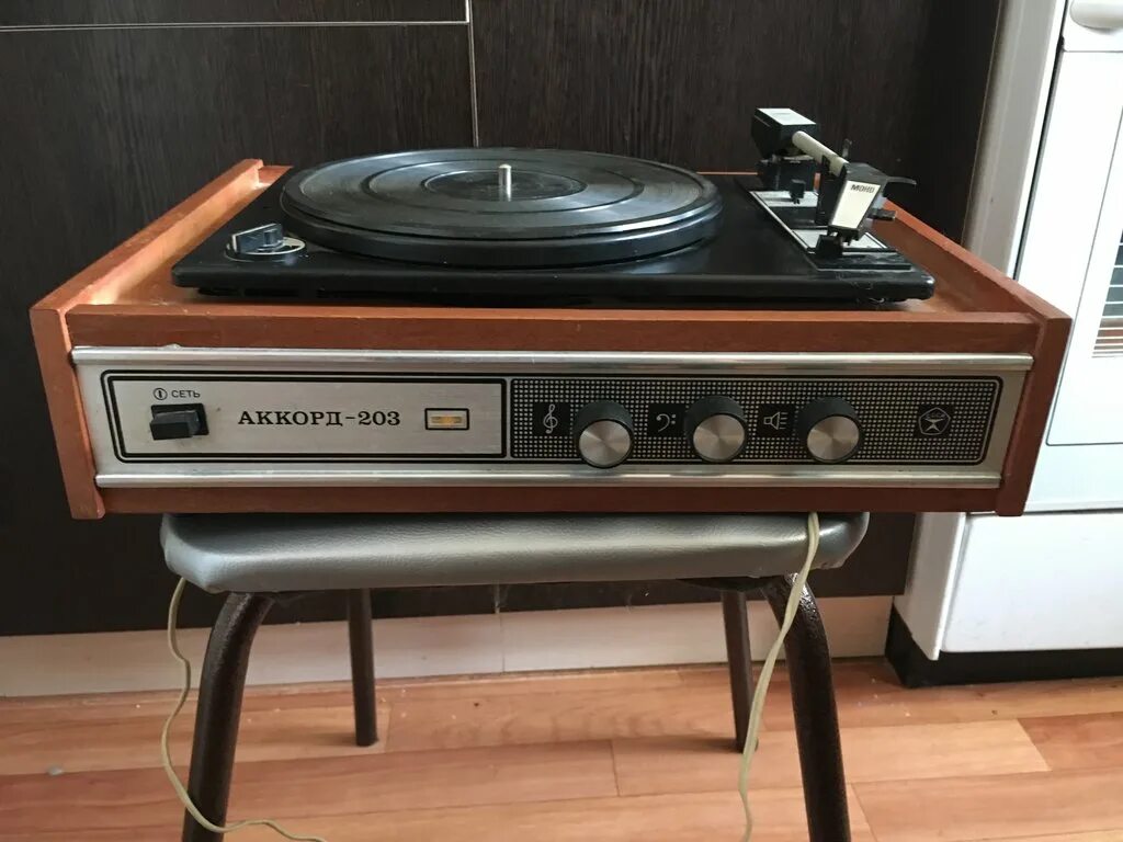Проигрыватель аккорд 201 стерео. Проигрыватель винила аккорд 201 стерео. Виниловый проигрыватель аккорд 201. Проигрыватель винила аккорд 201 стерео. Аккорд 203 стерео.