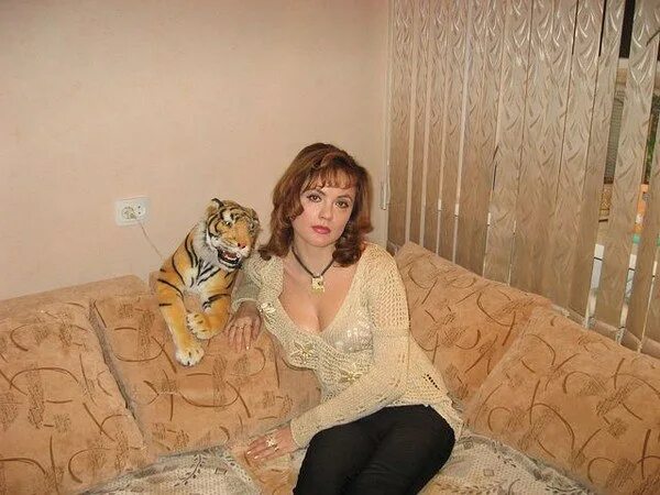 обычные русские женщины. дамы с мамбы. взрослые женщины для встреч. фотосессия жены. женщина познакомится для тайных.