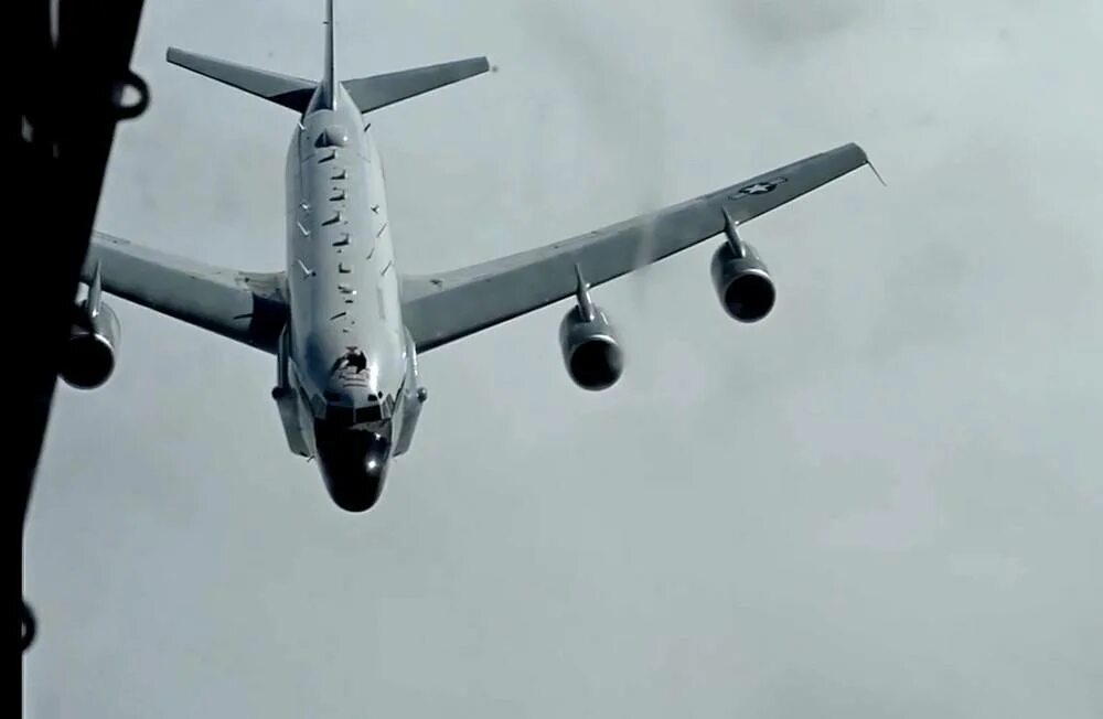 Boeing rc 135v rivet joint. Ввс rc-135 rivet joint. boeing rc-135. rc-135w rivet joint operator.