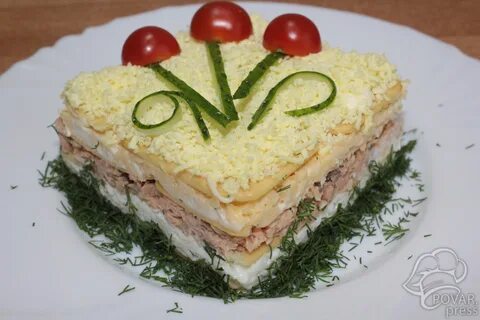 Салат с крекером