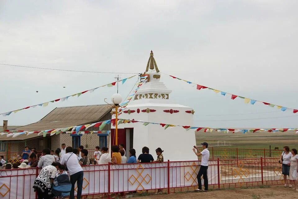 погода в ергенинском калмыкия. скачки калмыкия ергенинский поселок. ергенинский. ергенинский садик. поселок ергенинский.