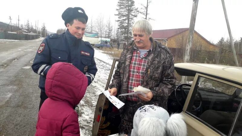 Работа новые чары. Чара Забайкальский край школа. Пгт новая Чара. Новая Чара Забайкальский край школа. Школа в новой Чаре Забайкальский край.