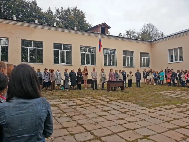 Пустошь бор иваново. Учащиеся медколледжа. Рузский филиал медицинский колледж. Рузский колледж. Рузский колледж.