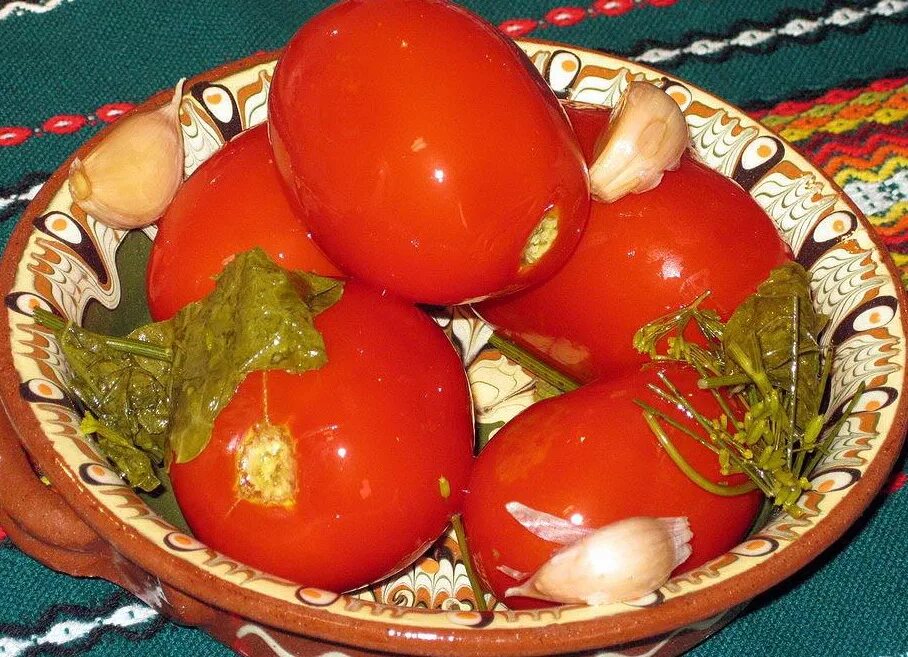 квашеные помидоры. квашеные помидоры прокисли. малосольные помидоры. помидоры в собственном соку на зиму. квашеные помидоры быстрого приготовления.