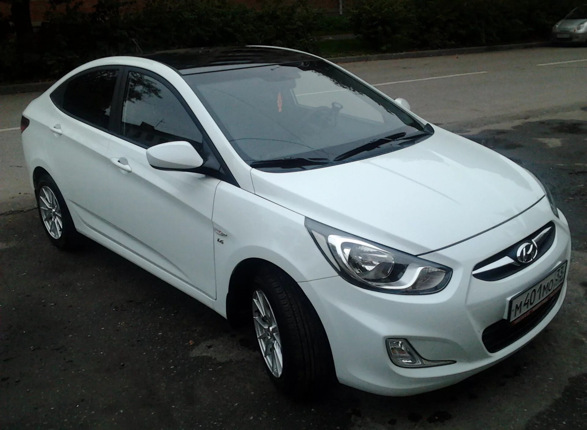 Hyundai Solaris 2011. Хендай Солярис 2011 1.6. Хендай Солярис 2011 белый. Hyundai Solaris 2011 1.6.