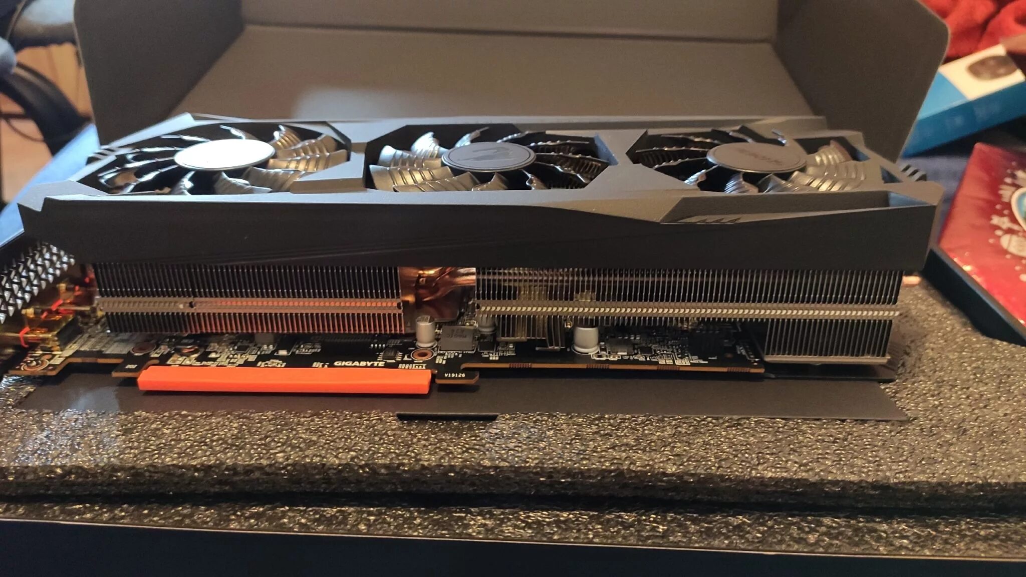 Amd radeon rx 6750. Gigabyte radeon rx 5700 xt. rx 5700 xt aorus. rx 5700 xt gigabyte. видеокарта gigabyte radeon rx 5700xt aorus.