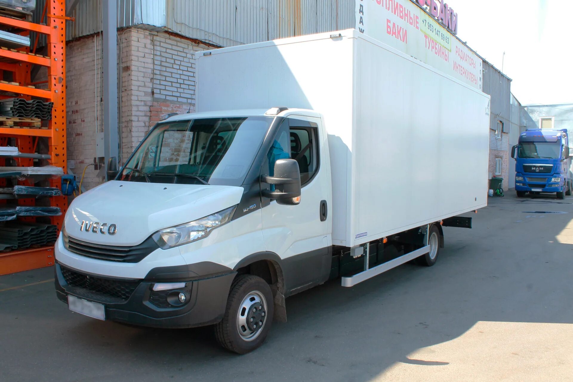 Малотоннажный грузовик Ивеко. Малотоннажные фургоны Ивеко. Iveco Daily 2023. Ивеко Дейли самосвал. Бак ивеко дейли