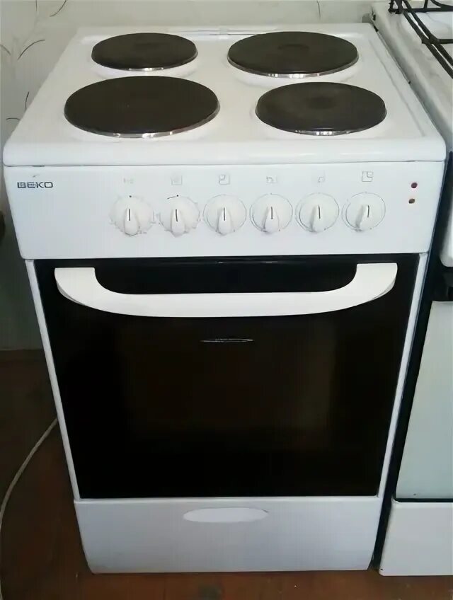 Сдать старую электрическую плиту beko на утилизацию. Плита электрическая ханса комфорочная. электрическая плита беко 4-х конфорочная. электроплита 4 конфорочная beko. плита ханса электрическая 4-х конфорочная с духовкой.