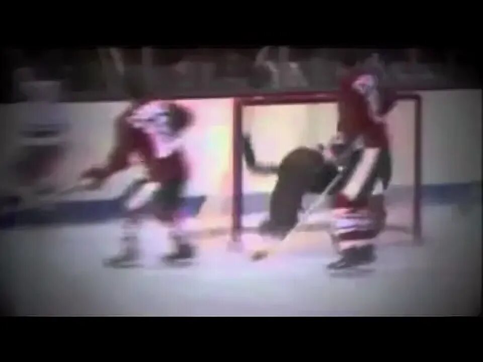 Гарик харламов на карантине. Гарик харламов 2023. Камеди клаб гарик харламов и гарик мартиросян. Харламов мы долбим лед. Между нами тает лед харламов.