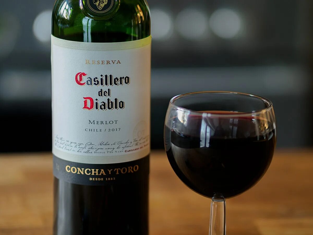 Casillero diablo вино. Casillero del diablo вино. Casillero del diablo вино. Вино casillero del diablo каберне красное сухое. Казильеро дьябло вино.