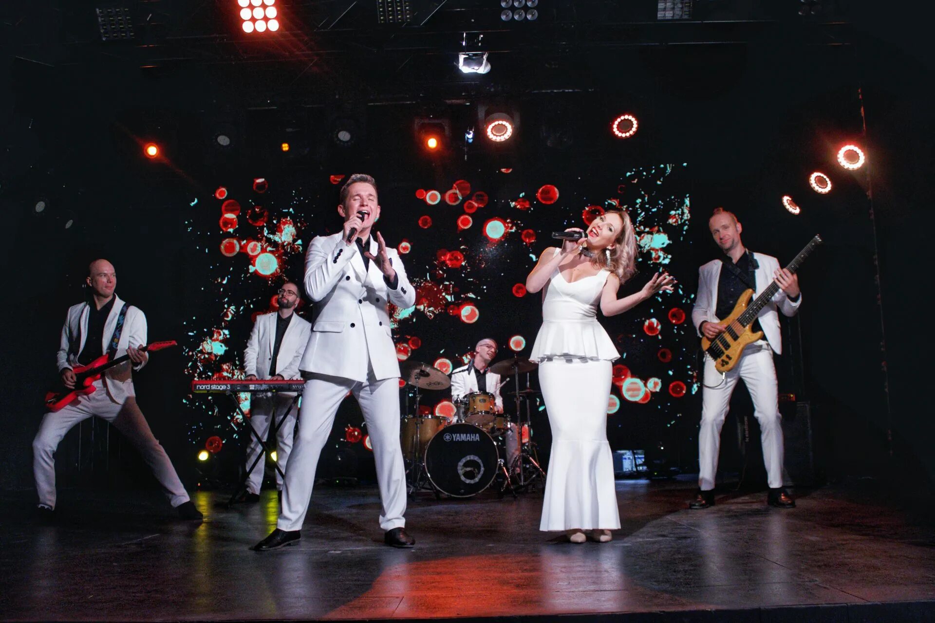 кавер группа астрахань. студийные фотосессии группы. группа жар-птица. кавер группа на корпоратив. группа жар птица фото.