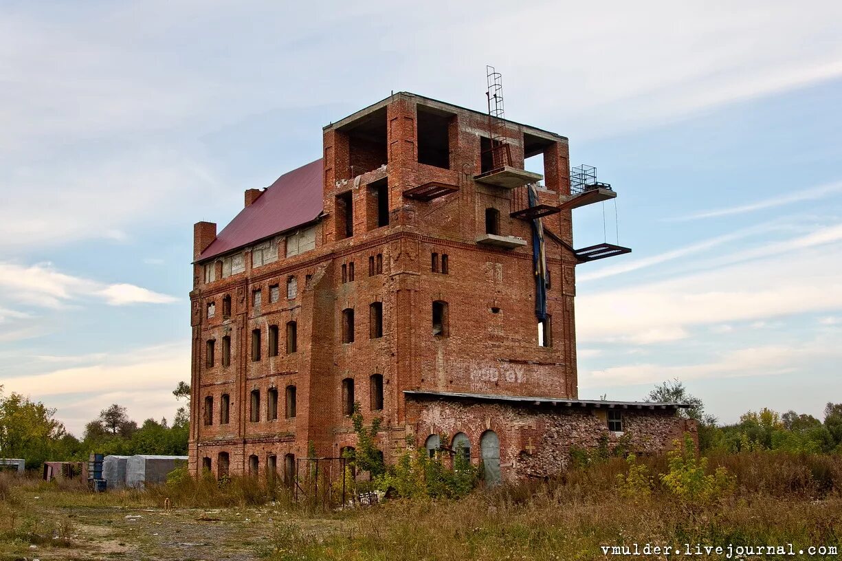 Старая мельница старый оскол. Протвино Старая мельница. Адамова мельница в Ливнах. Старая мельница Протвино-Юрятино. Протва мельница.