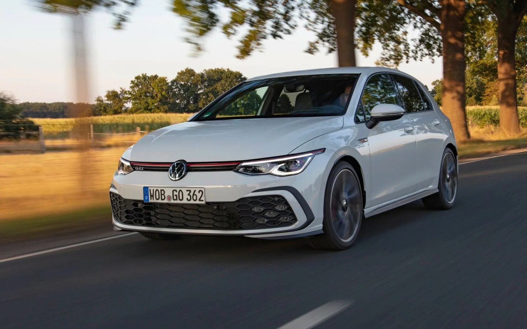 Фольксваген гольф r 2021. Volkswagen e-golf 2021. Volkswagen golf gti mk8. Фольксваген гольф 8 gti. Фольксваген гольф gti 2021.
