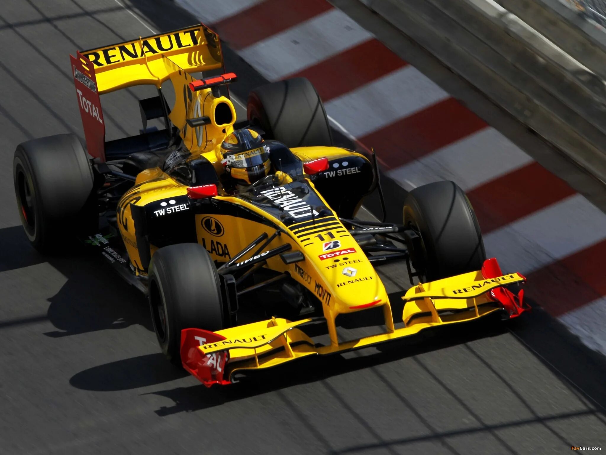 Скорость болида формулы. Renault f1 r 30. Renault f1 2010. Renault f1 2012. Болид ф1 Рено.