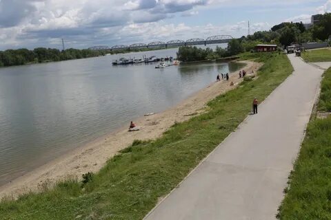 Бугринский пляж