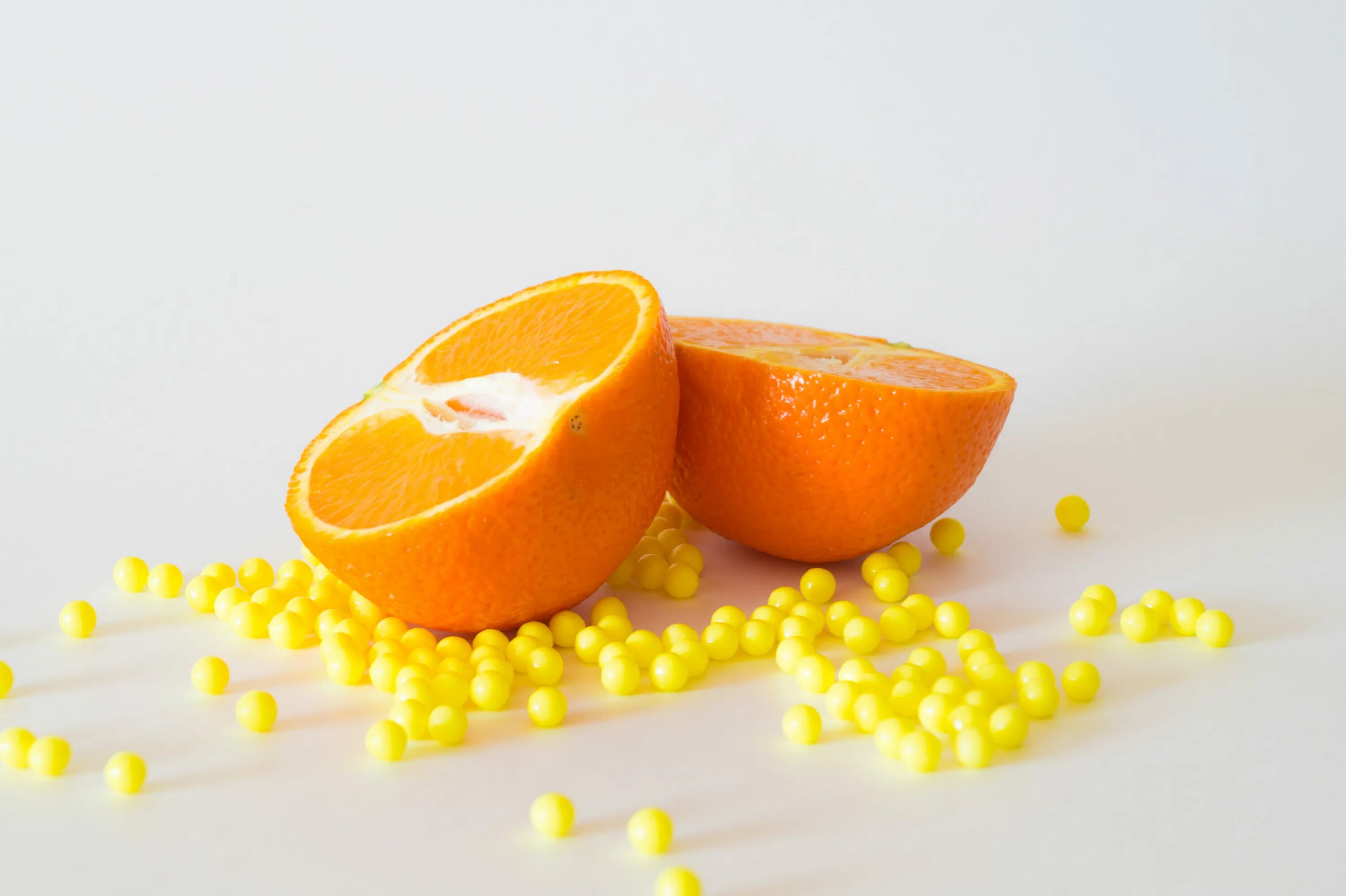 Мандарин фрукт витамины. Витамины в апельсине. Витамины в цитрусовых. Что такое витамины. Витаминки апельсинки.