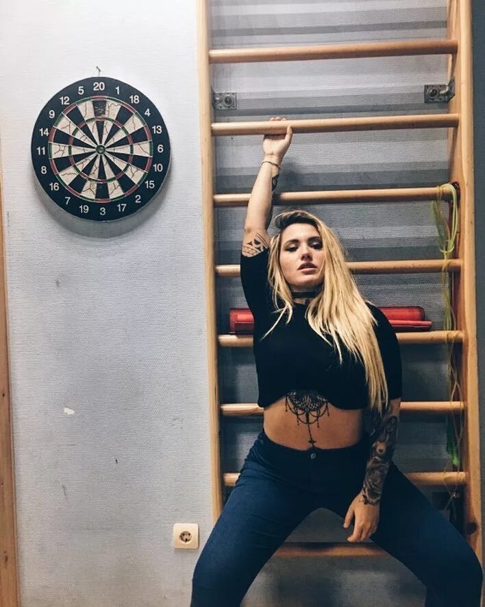 Рисунок на тетрадь с пандами. Swag panda. Алена астахова онлифанс. Алена астахова тверк. Панда свэг.