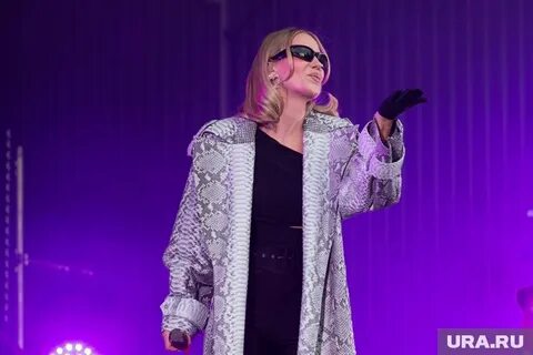 Әнші Глюкозаның эротикалық суреттері