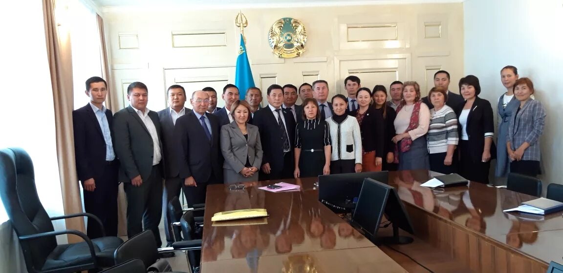 Профсоюзы казахстана. Отраслевой профсоюз работников. Профсоюзы казахстана. Отраслевой профсоюз работников. Эмблема профсоюза образования в рк.