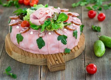 Колбасный пирог