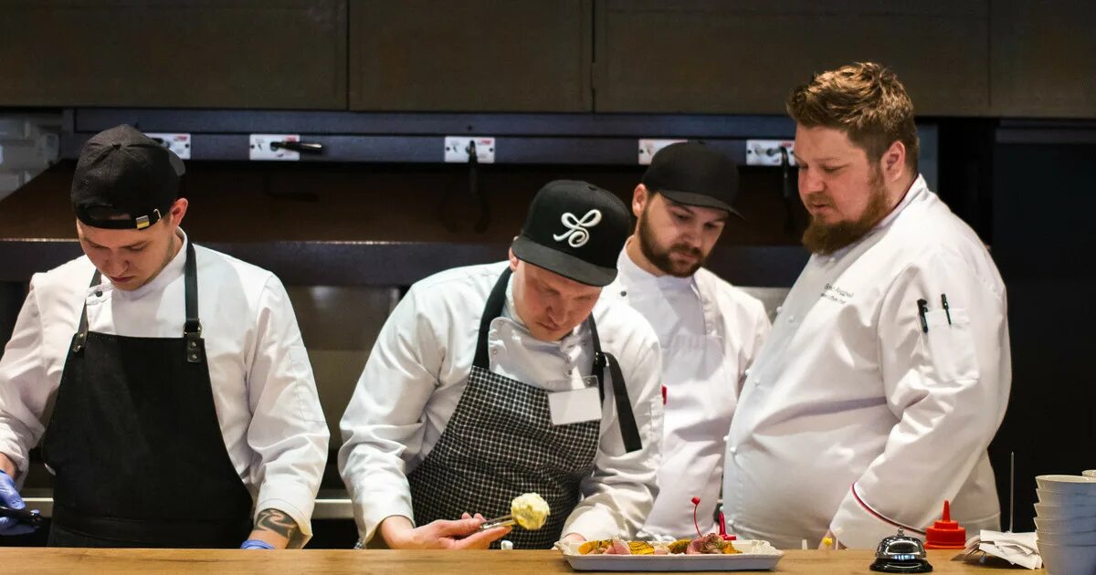 Повар валерий козлов. Повар кондитер дем экзамен это. Михаил ковалев екатеринбург троекуров. Повар екб. Повар екб.