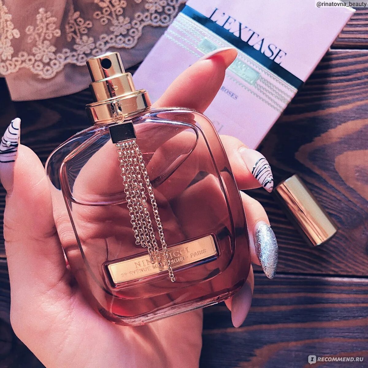 Nina ricci extase caresse de roses. Нина риччи лекстас карес де росс. nina ricci nina l extase caresse de roses edp legere spray.