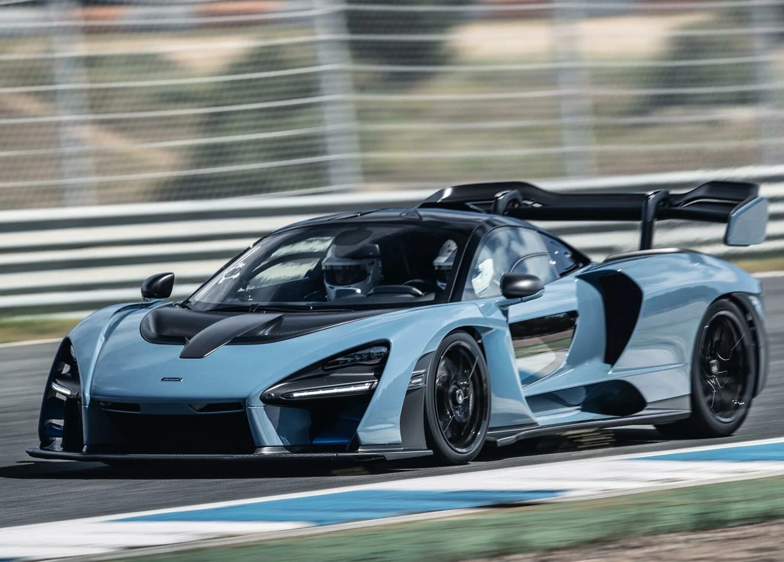 Перфект кар 700. Mclaren sabre 2025. макларен сейбер. гиперкары макларен. машина макларен сабре.