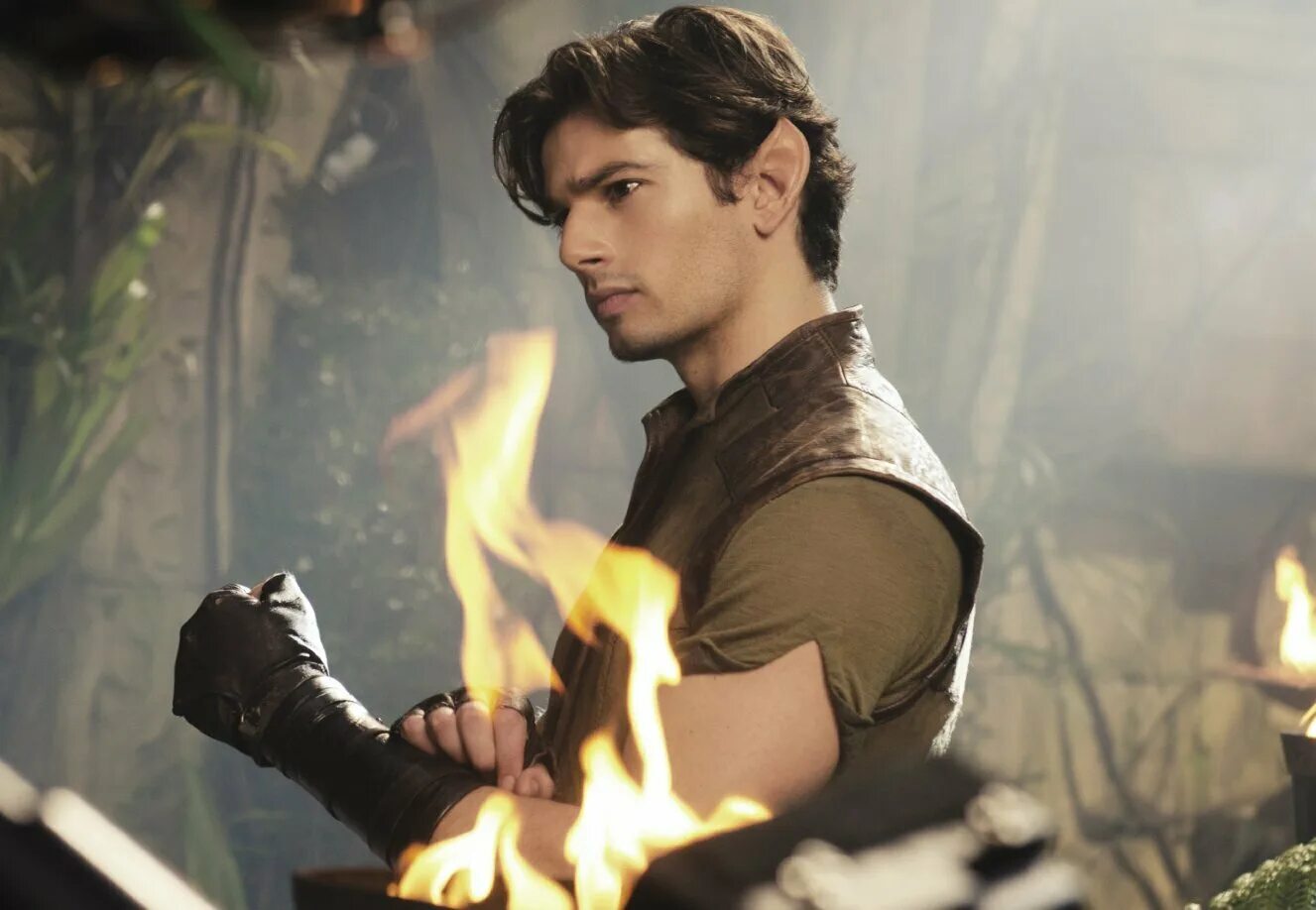 Хроники шаннары сериал. Хроники шаннары сериал 2016–2017. Хроники сериал хроники шаннары. Eretria хроники шаннары. Поппи дрейтон хроники шанары.