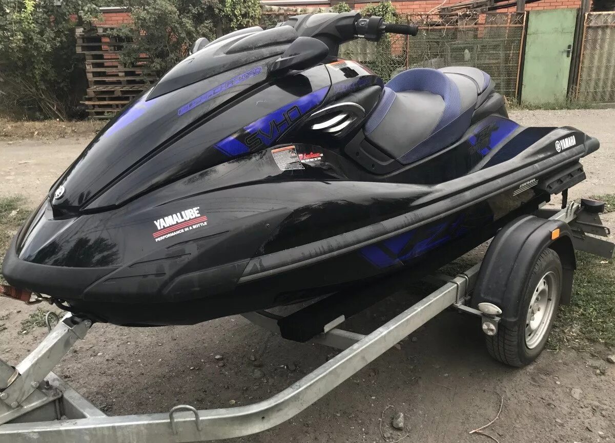 Куплю гидроцикл б у. Гидроцикл Ямаха FZR 1800. Yamaha 1800 гидроцикл. Yamaha 1800 гидроцикл 2014. Гидроцикл gx260.