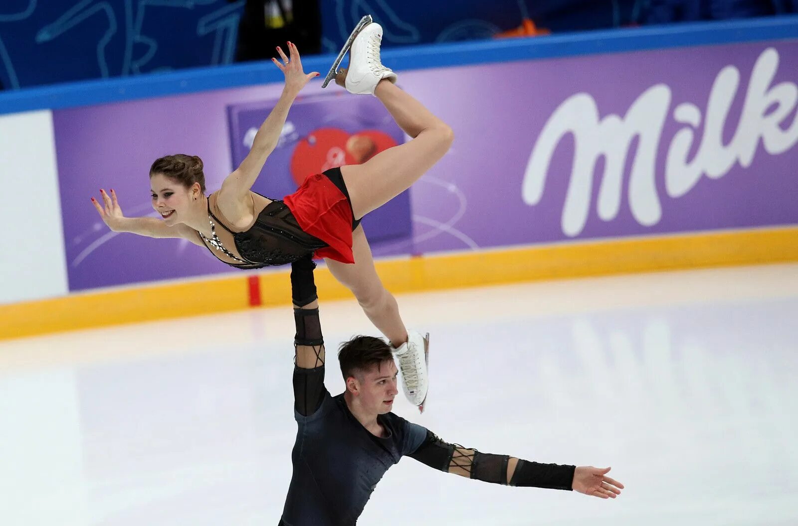 Произвольная программа фигурное кубок первого канала. Мишина и Галлямов. Фигуристы Мишина и Галлямов.