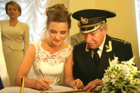 Жена жена молодая мая