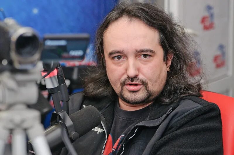 Спортивный комментатор ткачев александр. Комментаторы нтв плюс. Александр ткачёв спортивный комментатор фото. Комментаторы россия 2. Александр ткачёв комментатор.