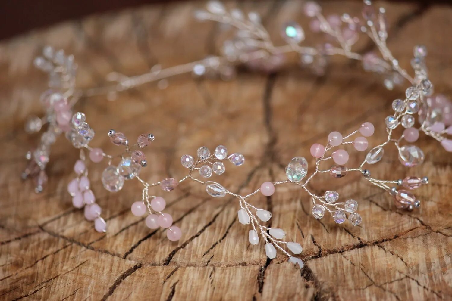 Веточки из бусин. Шпилька из бусин и проволоки. Проволока для украшений для волос. Из проволоки и бусин. Проволочные украшения для волос.