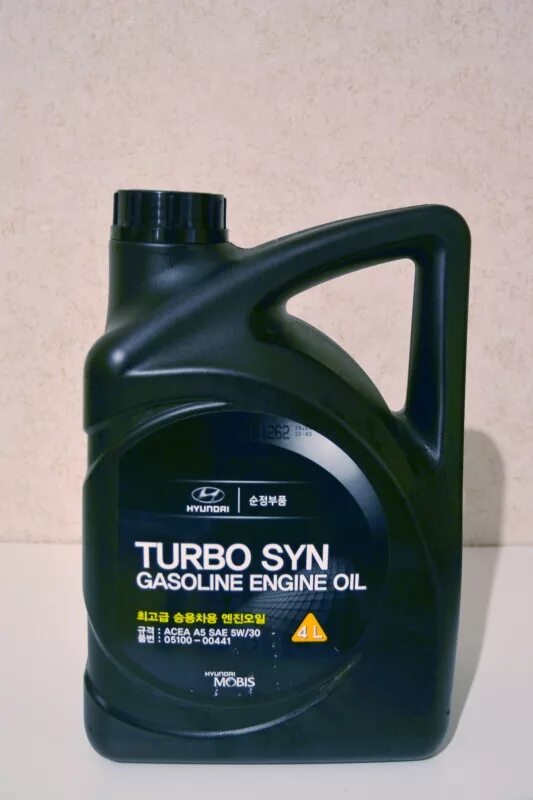 Масло турбо син 5w30 гетц. Масло моторное 5w30 mobis turbo syn. 05100-00441 оригинальное масло. Масло turbo syn 5w30. Турбо син газолине.